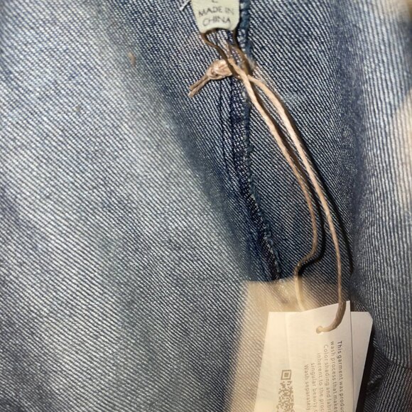 NWT BlueVelvet Denim Capri Overalls with Mixed Patches in Denim Size LARGE - Picture 12 of 12